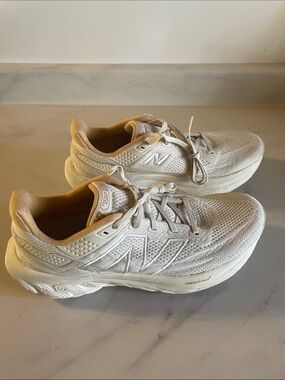 New Balance Fresh Foam 1080 Woman’s 10